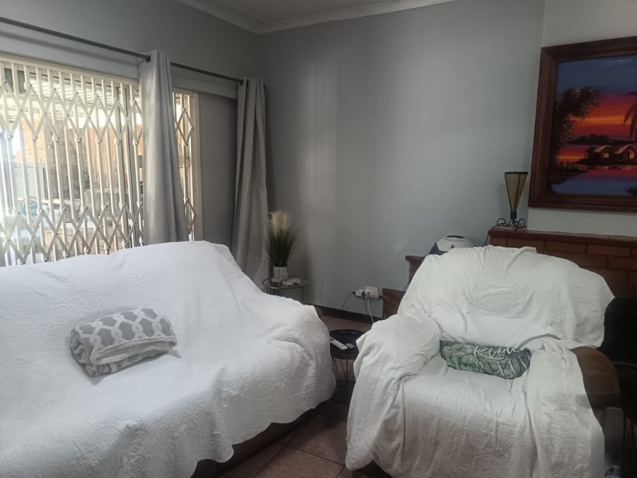 3 Bedroom Property for Sale in Verwoerdpark Northern Cape